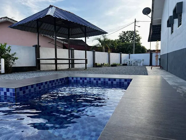 HOMESTAY BEMBAN PRIVATE POOL